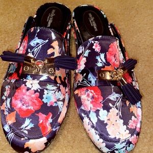 Wendy Williams slip on shoes